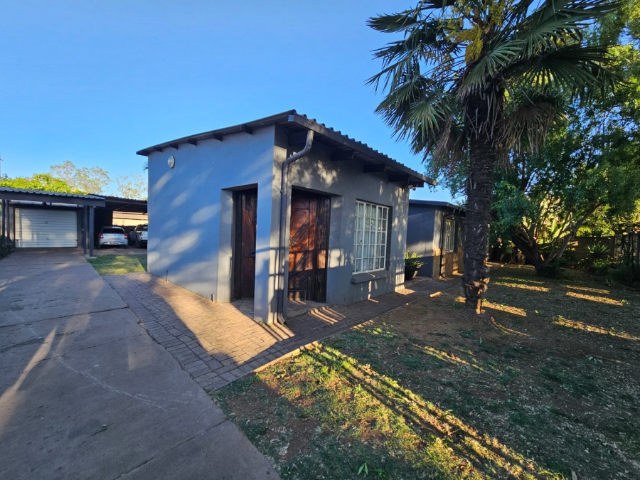 4 Bedroom Property for Sale in Vanderbijlpark CW 3 Gauteng