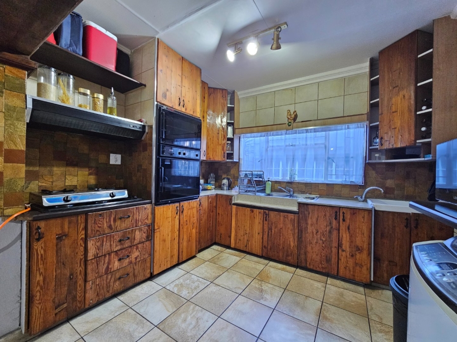 4 Bedroom Property for Sale in Vanderbijlpark CW 3 Gauteng