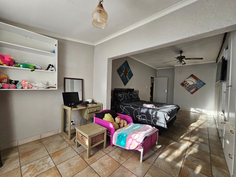 4 Bedroom Property for Sale in Vanderbijlpark CW 3 Gauteng