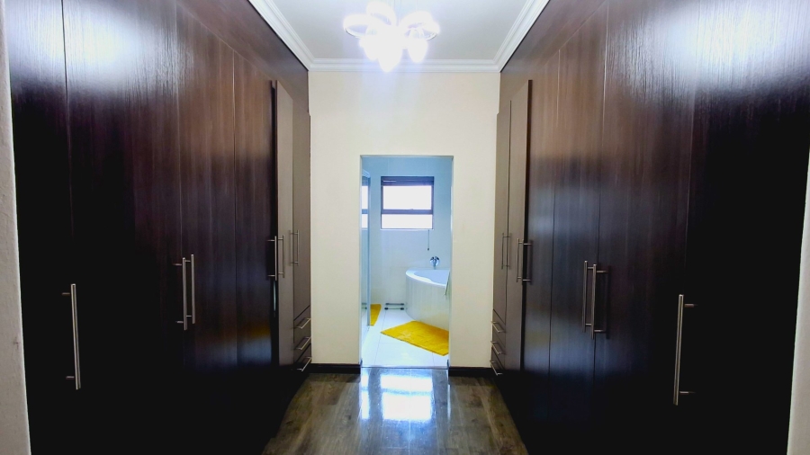 3 Bedroom Property for Sale in Vanderbijlpark SW 5 Gauteng