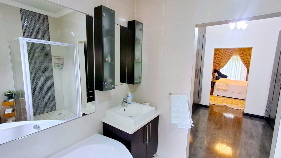 3 Bedroom Property for Sale in Vanderbijlpark SW 5 Gauteng