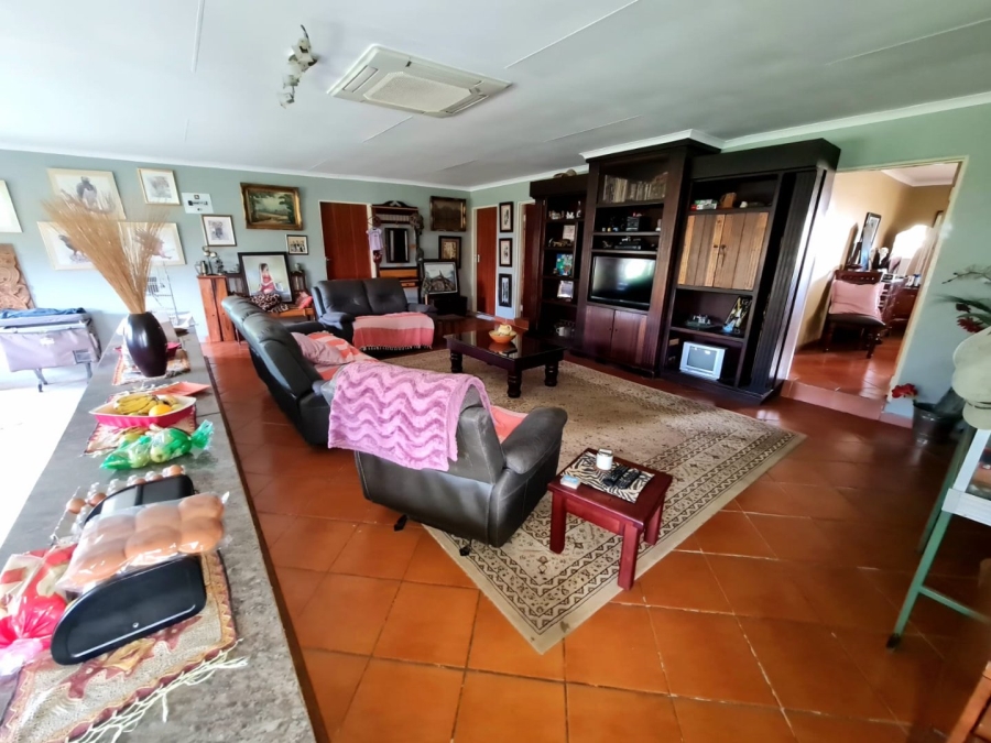 Commercial Property for Sale in Honingneskrans Ah Gauteng