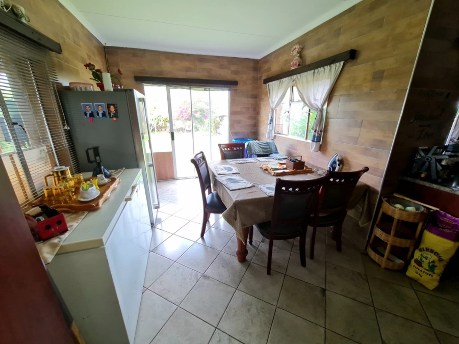 Commercial Property for Sale in Honingneskrans Ah Gauteng