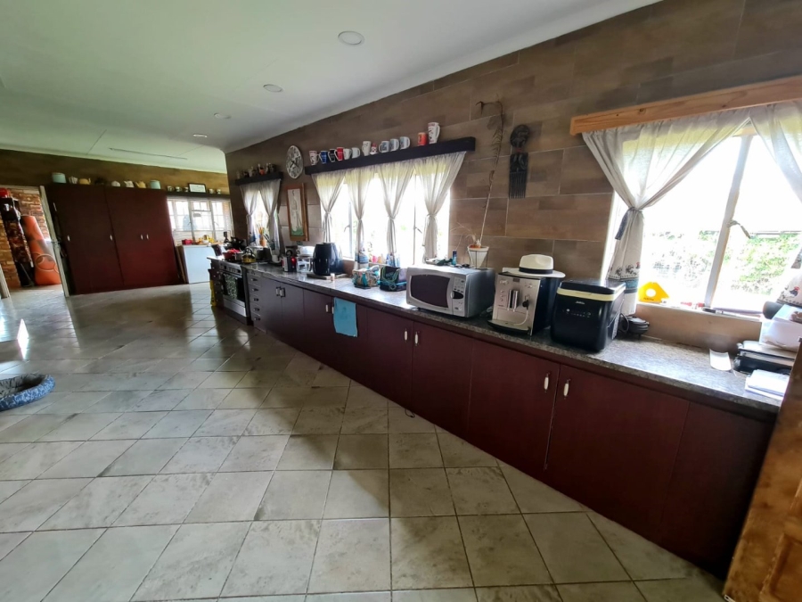 Commercial Property for Sale in Honingneskrans Ah Gauteng