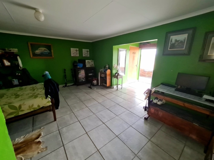 Commercial Property for Sale in Honingneskrans Ah Gauteng