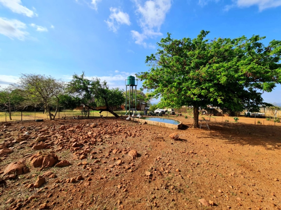Commercial Property for Sale in Honingneskrans Ah Gauteng