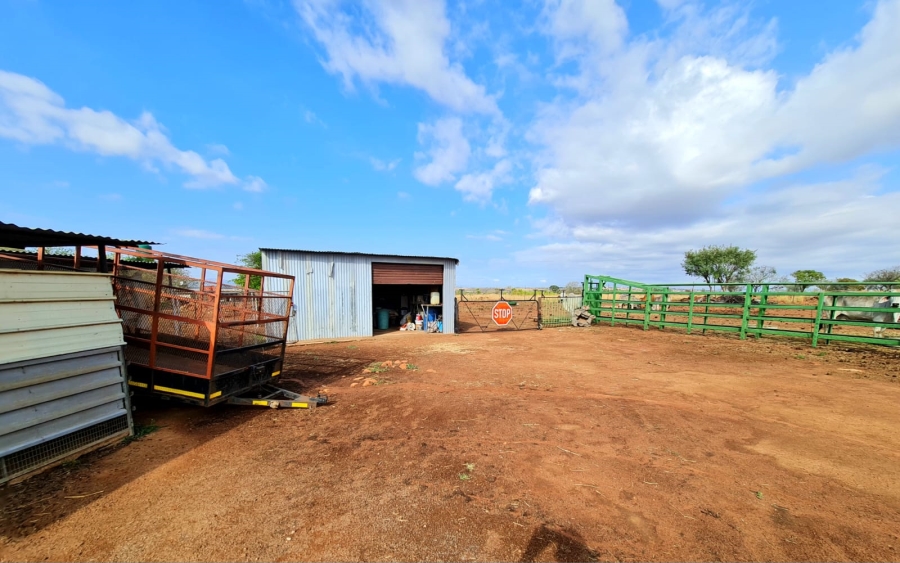 Commercial Property for Sale in Honingneskrans Ah Gauteng