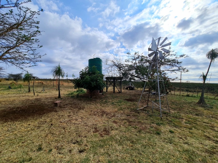 Commercial Property for Sale in Honingneskrans Ah Gauteng