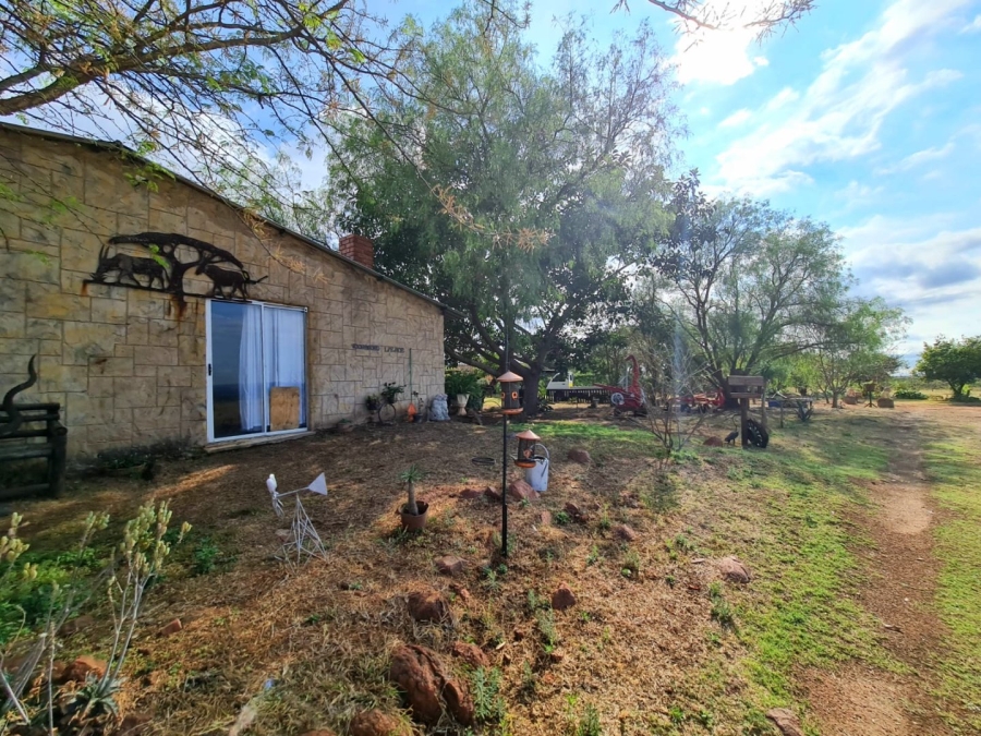 Commercial Property for Sale in Honingneskrans Ah Gauteng