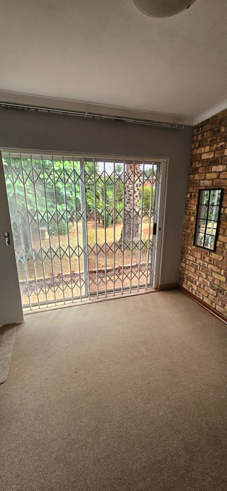 To Let 1 Bedroom Property for Rent in Hazelpark Gauteng