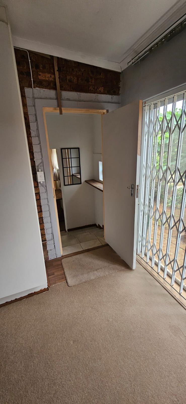 To Let 1 Bedroom Property for Rent in Hazelpark Gauteng