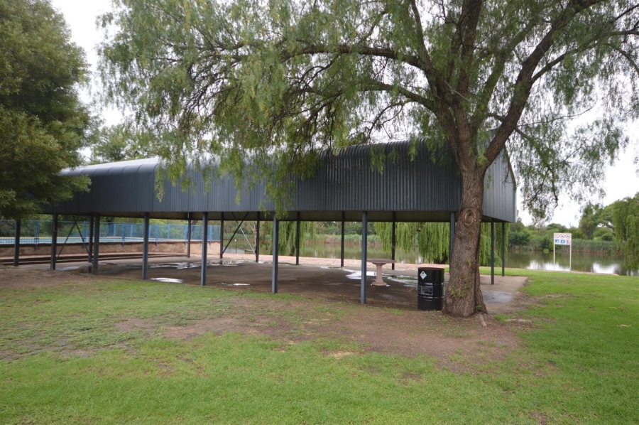 Commercial Property for Sale in Riverspray Lifestyle Estate Gauteng