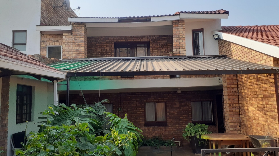  Bedroom Property for Sale in Pretoria North Gauteng