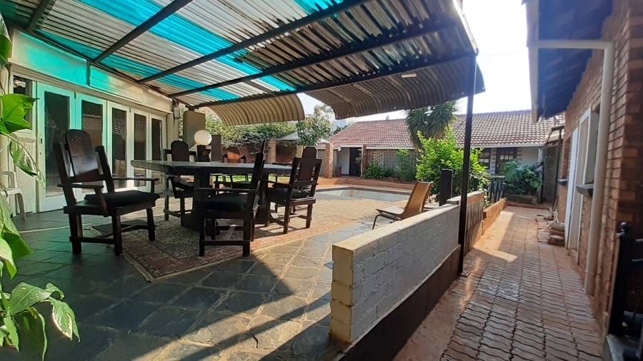  Bedroom Property for Sale in Pretoria North Gauteng