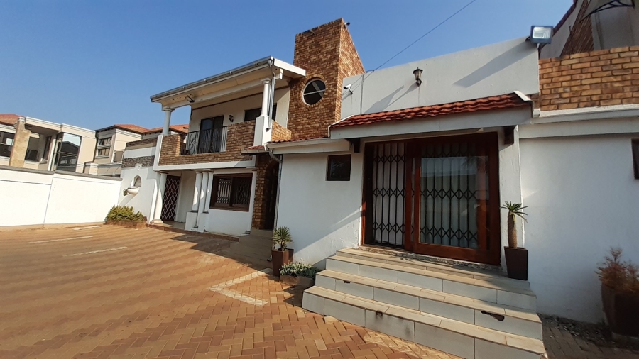  Bedroom Property for Sale in Pretoria North Gauteng