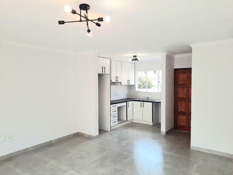 2 Bedroom Property for Sale in Wychwood Gauteng