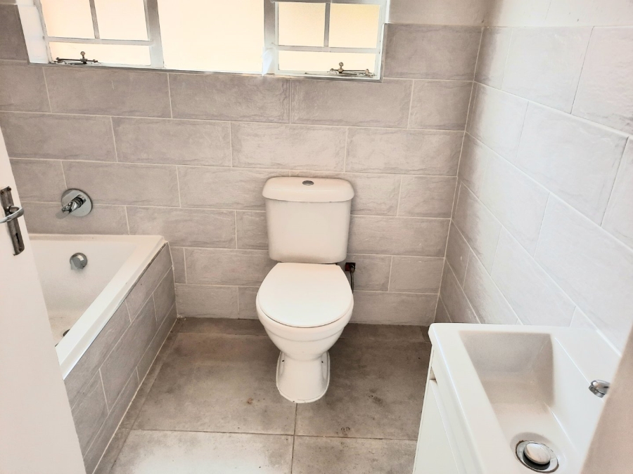 2 Bedroom Property for Sale in Wychwood Gauteng