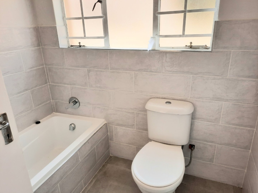 2 Bedroom Property for Sale in Wychwood Gauteng