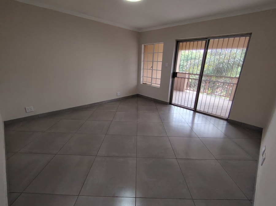 2 Bedroom Property for Sale in Rooihuiskraal North Gauteng