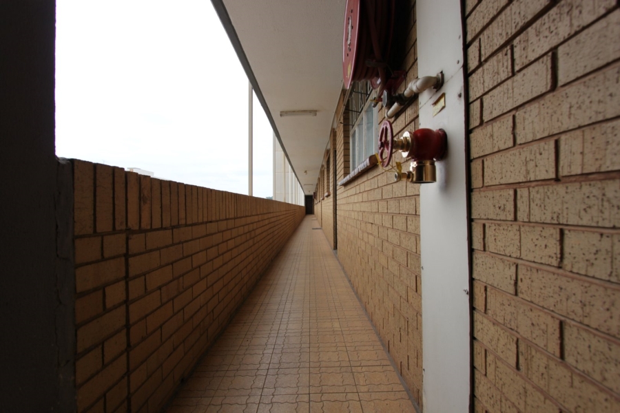 2 Bedroom Property for Sale in Queenswood Gauteng