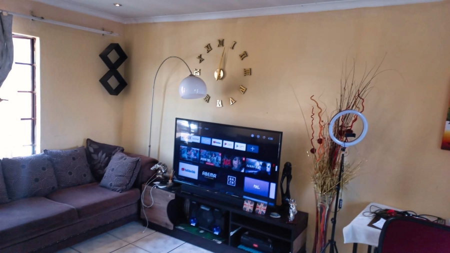 3 Bedroom Property for Sale in Albemarle Ext 1 Gauteng