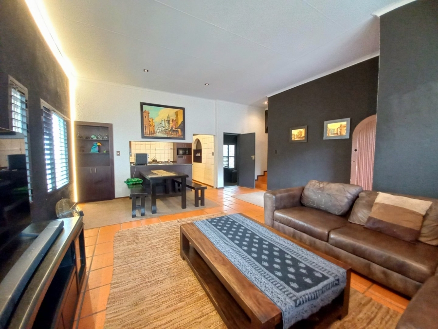 3 Bedroom Property for Sale in Edenvale Central Gauteng