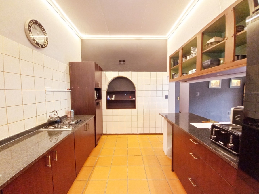 3 Bedroom Property for Sale in Edenvale Central Gauteng