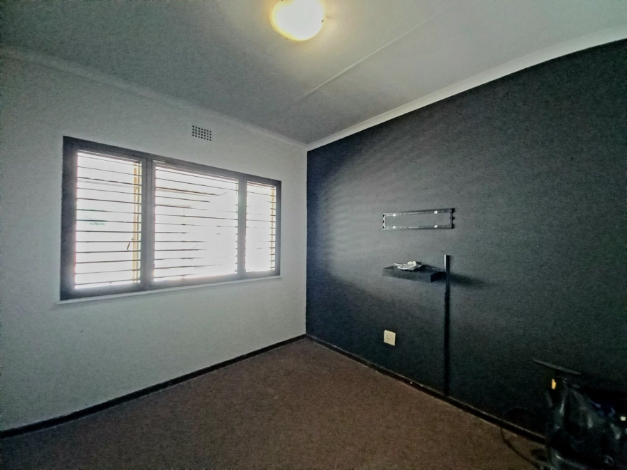 3 Bedroom Property for Sale in Edenvale Central Gauteng
