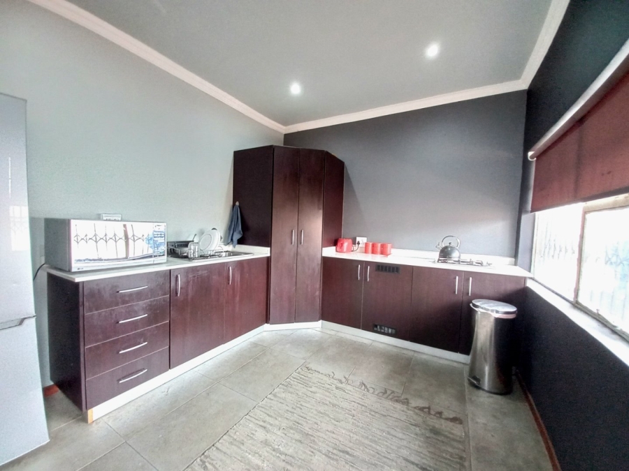 3 Bedroom Property for Sale in Edenvale Central Gauteng
