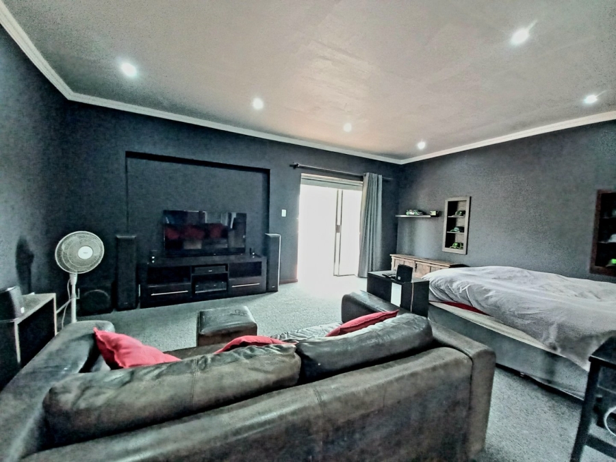 3 Bedroom Property for Sale in Edenvale Central Gauteng