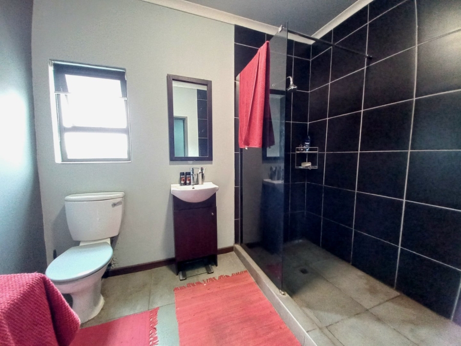 3 Bedroom Property for Sale in Edenvale Central Gauteng