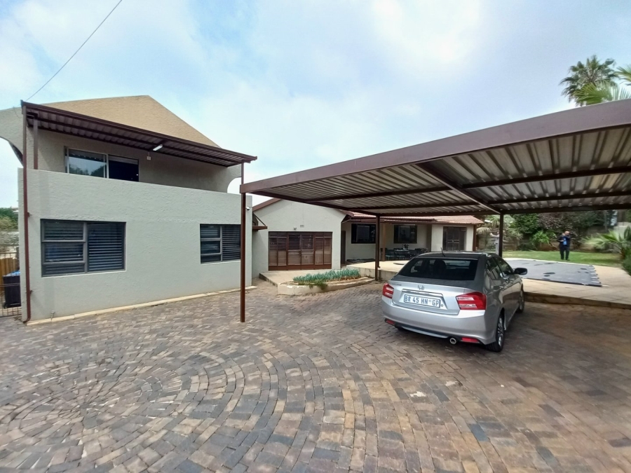3 Bedroom Property for Sale in Edenvale Central Gauteng