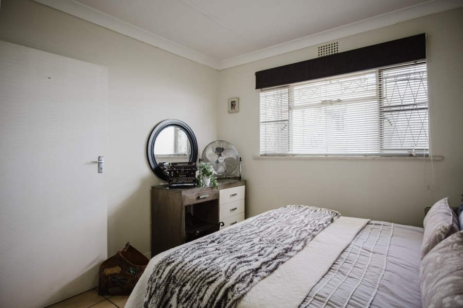 2 Bedroom Property for Sale in New Redruth Gauteng