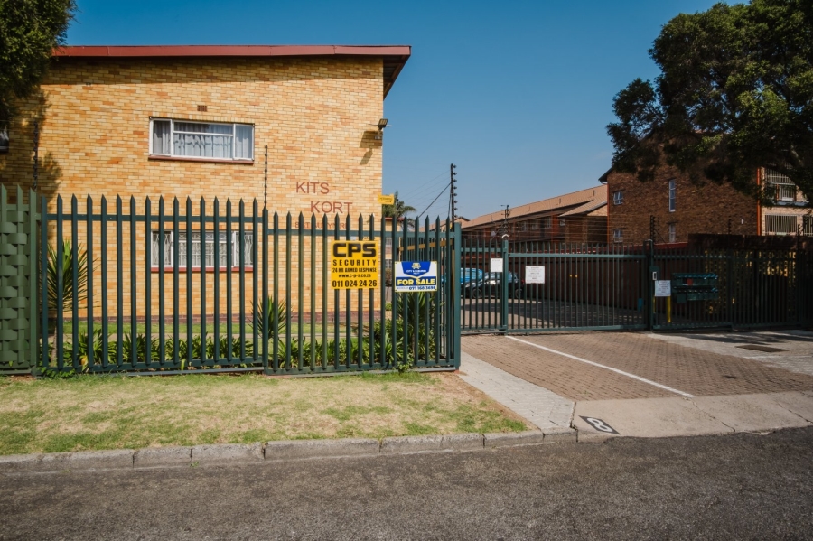 2 Bedroom Property for Sale in New Redruth Gauteng