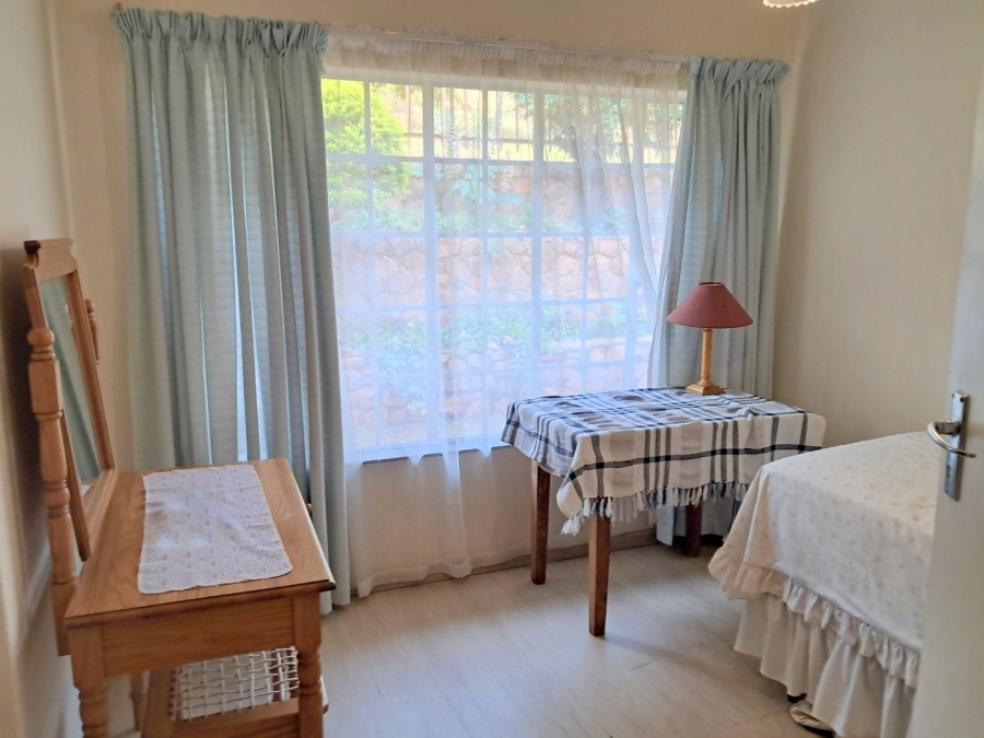 5 Bedroom Property for Sale in Mountain View Gauteng