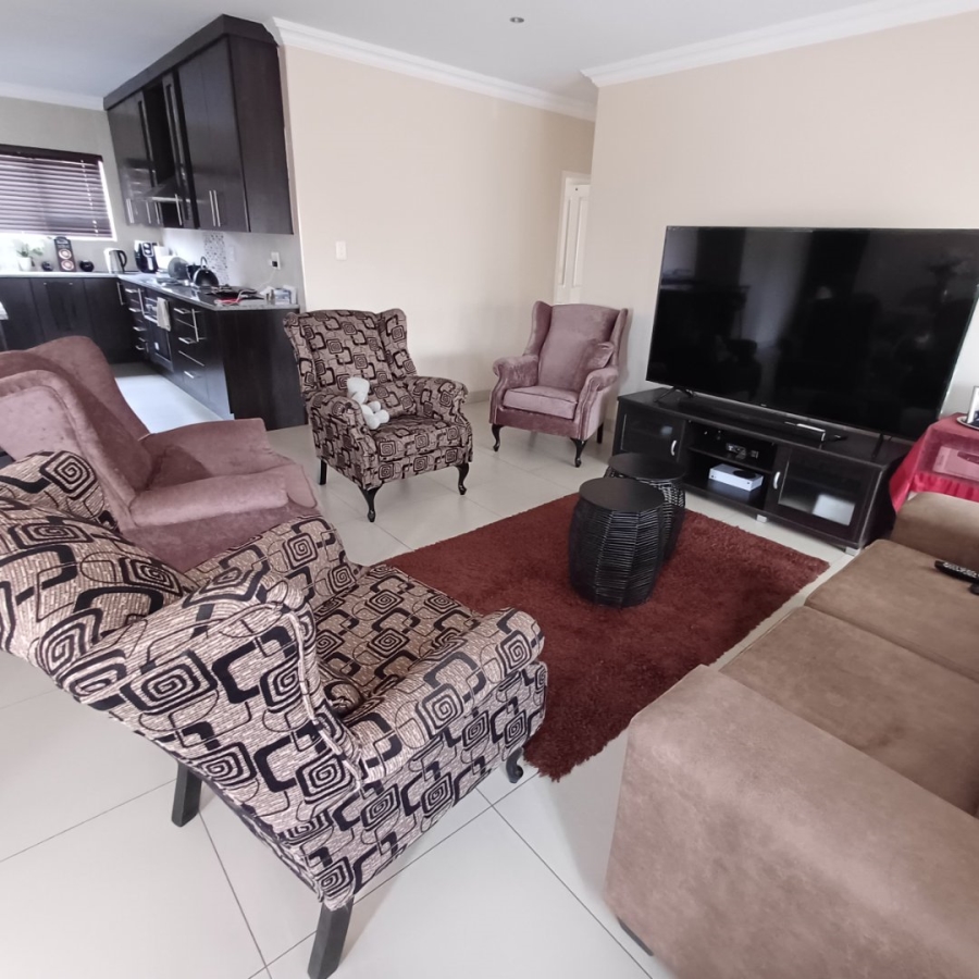 3 Bedroom Property for Sale in Thatchfield Estate Gauteng