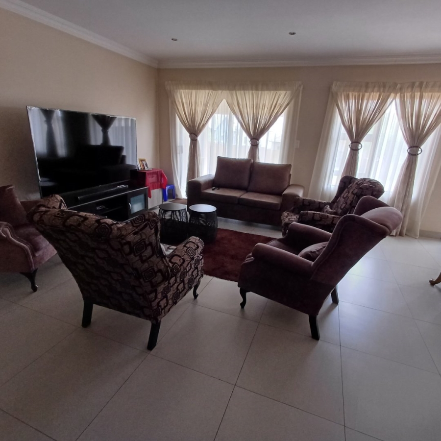 3 Bedroom Property for Sale in Thatchfield Estate Gauteng