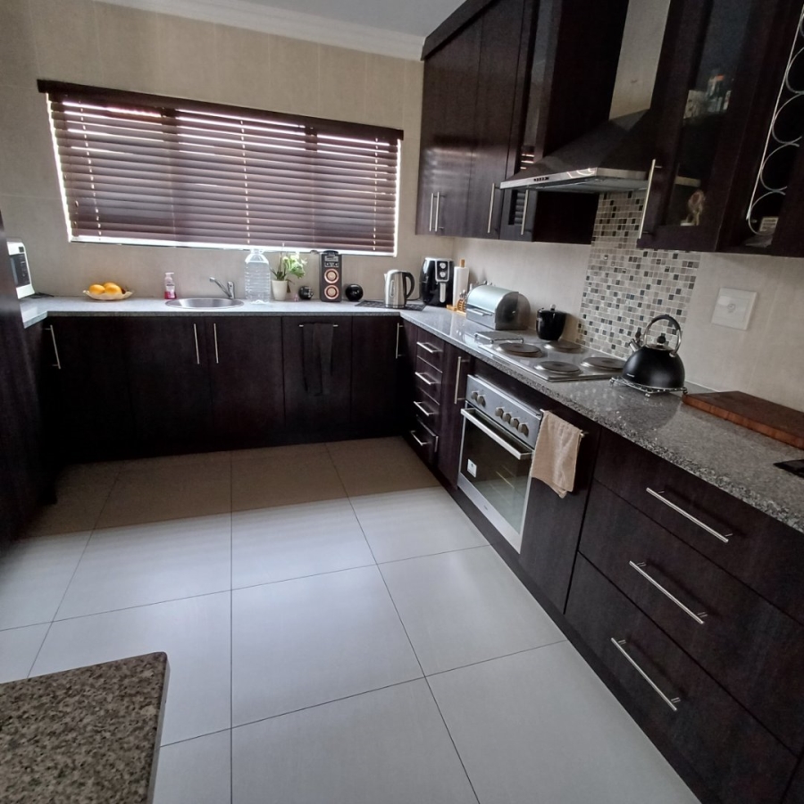 3 Bedroom Property for Sale in Thatchfield Estate Gauteng