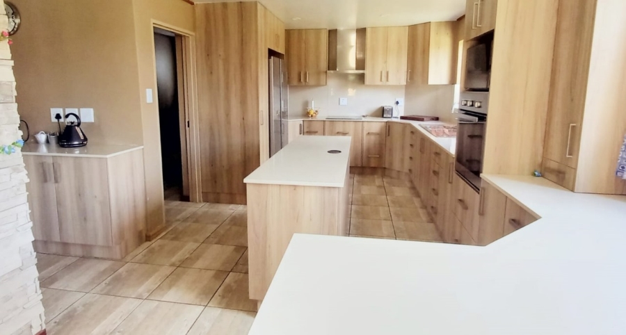 4 Bedroom Property for Sale in Vaal Marina Gauteng