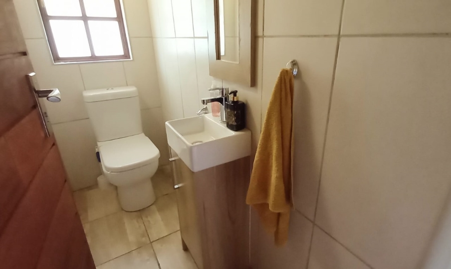 4 Bedroom Property for Sale in Vaal Marina Gauteng