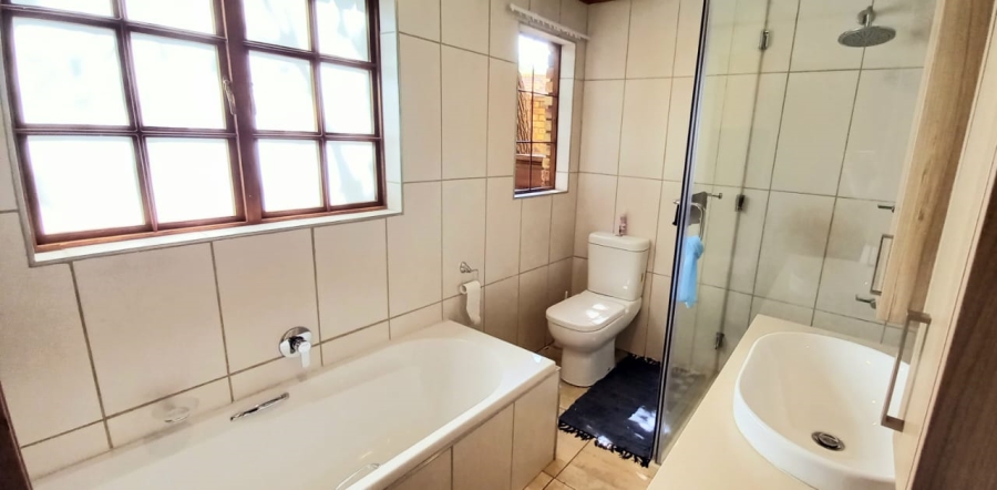 4 Bedroom Property for Sale in Vaal Marina Gauteng