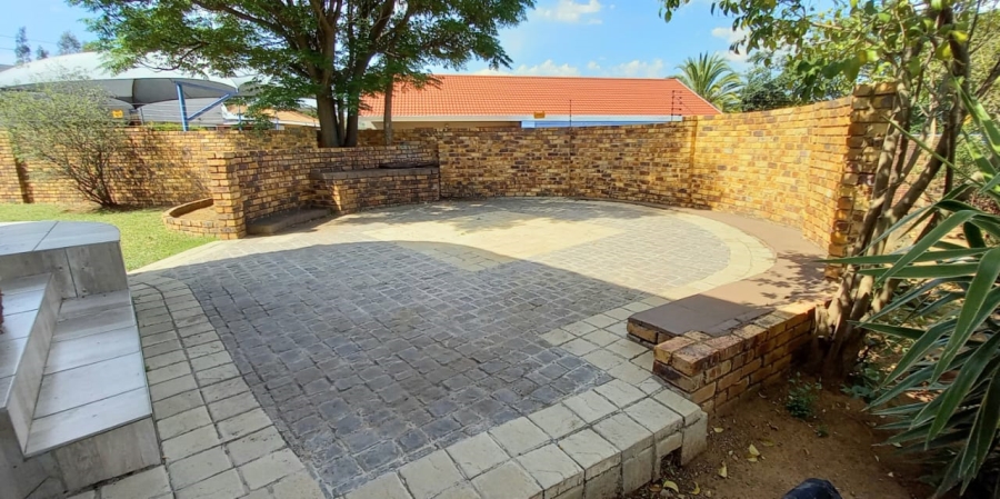 4 Bedroom Property for Sale in Vaal Marina Gauteng