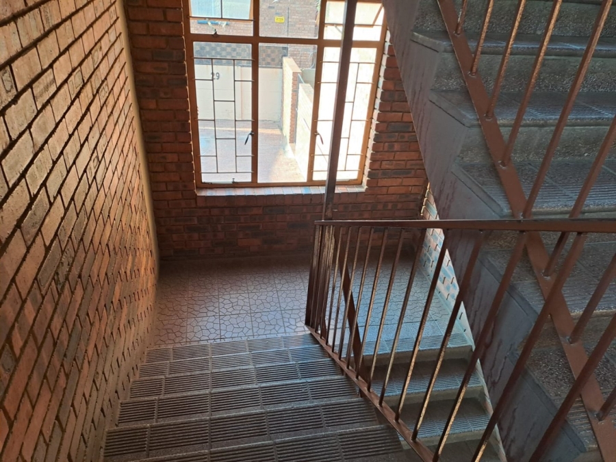 2 Bedroom Property for Sale in Pretoria North Gauteng