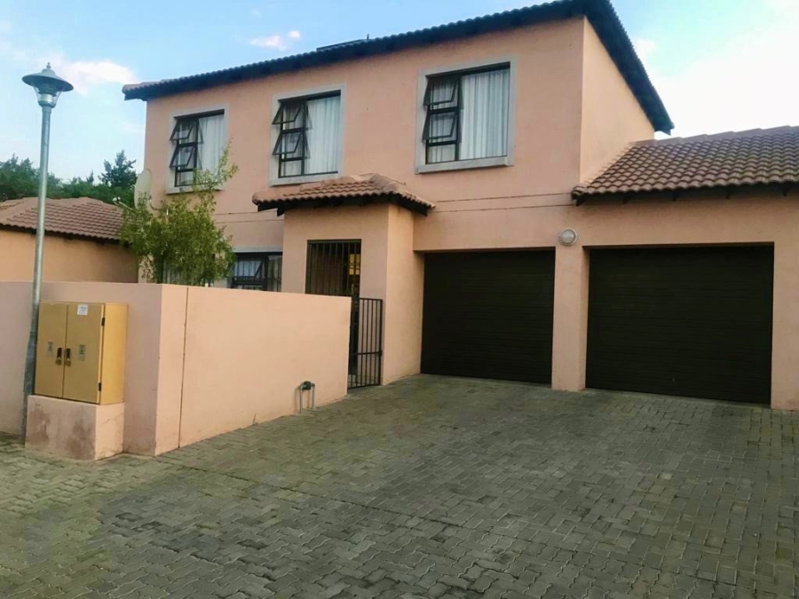 3 Bedroom Property for Sale in Christiaanville A H Gauteng