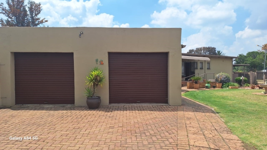 3 Bedroom Property for Sale in Brenthurst Gauteng
