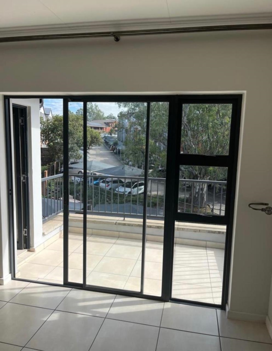  Bedroom Property for Sale in Olivedale Gauteng