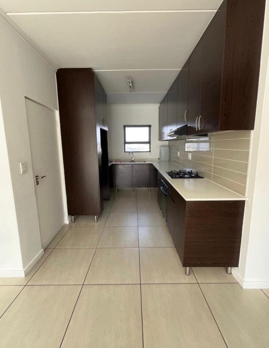  Bedroom Property for Sale in Greenstone Hill Gauteng