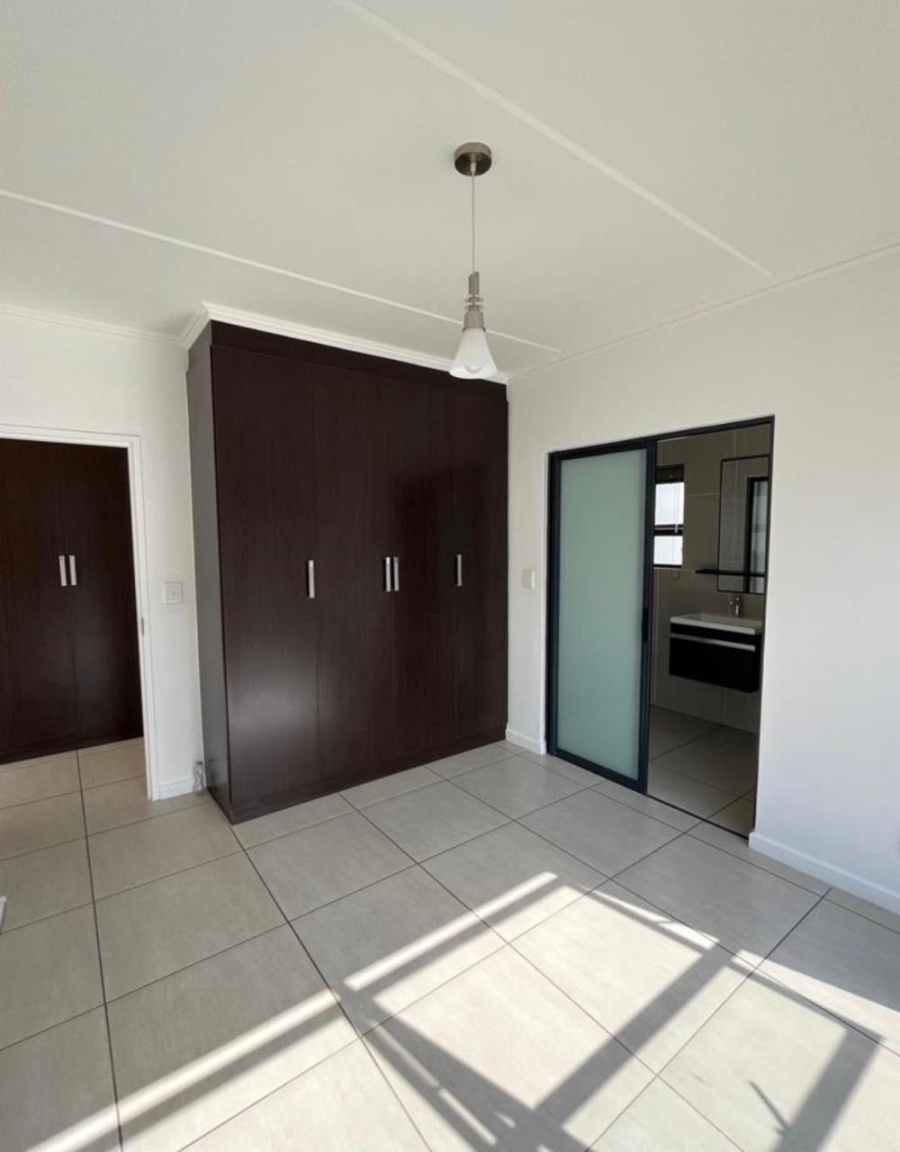  Bedroom Property for Sale in Greenstone Hill Gauteng