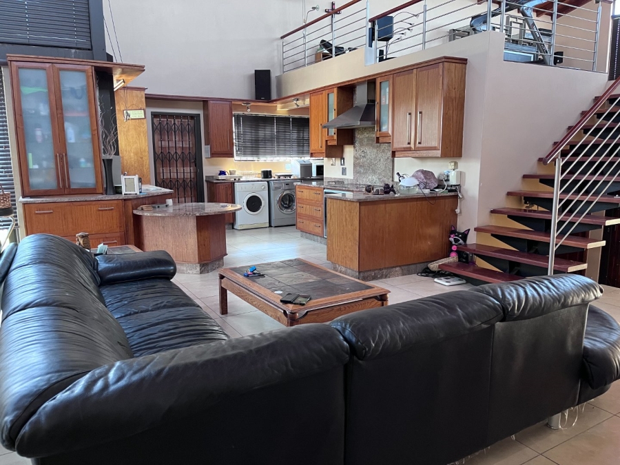 4 Bedroom Property for Sale in Vanderbijlpark SE 8 Gauteng