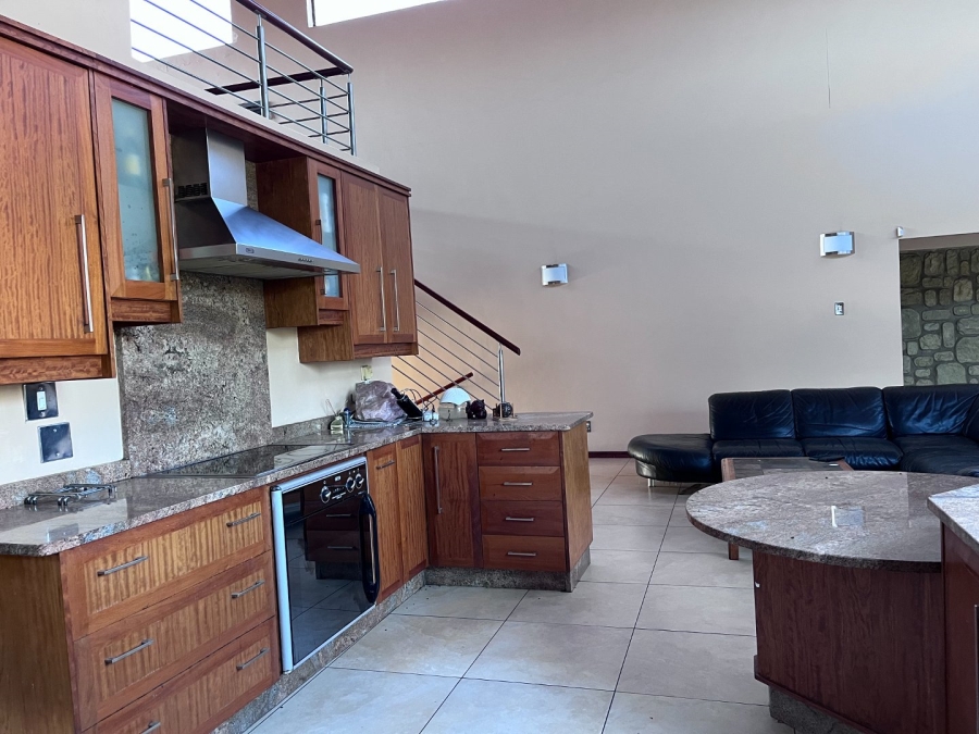 4 Bedroom Property for Sale in Vanderbijlpark SE 8 Gauteng